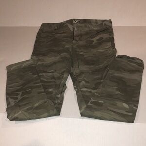 Loft Outlet Green Camo Leggings | Size 4